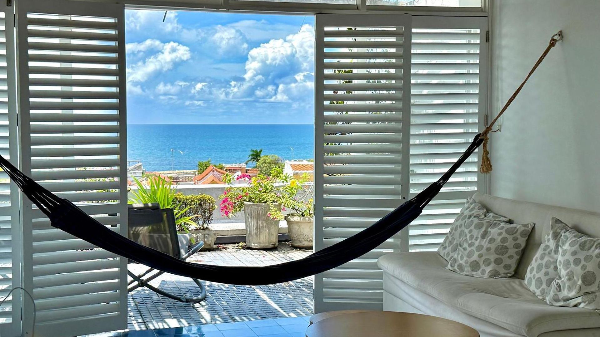 By Calamari Homes-plaza Bolivar Penthouse Sea View Apartamento