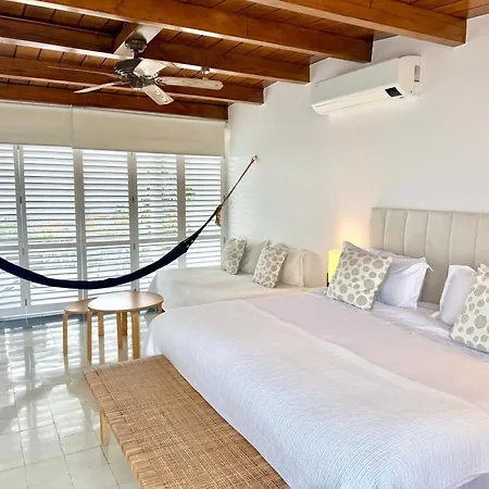 By Calamari Homes-plaza Bolivar Penthouse Sea View Apartamento