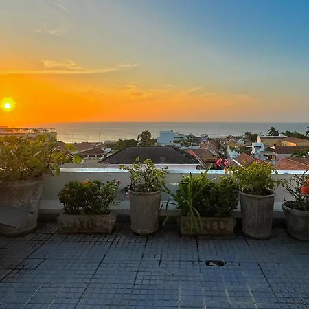 By Calamari Homes-plaza Bolivar Penthouse Sea View