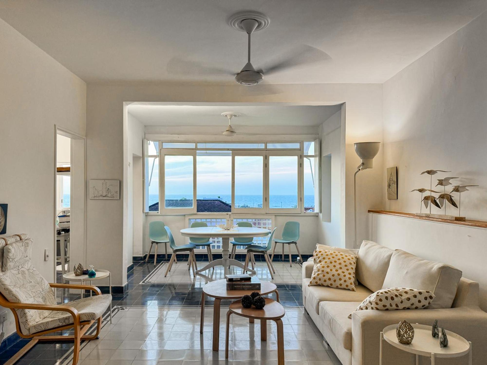 By Calamari Homes-plaza Bolivar Penthouse Sea View Apartamento